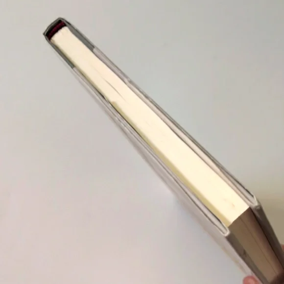 Floating Gold: A Natural (& Unnatural) History of Ambergris -2012 - Picture 13 of 14